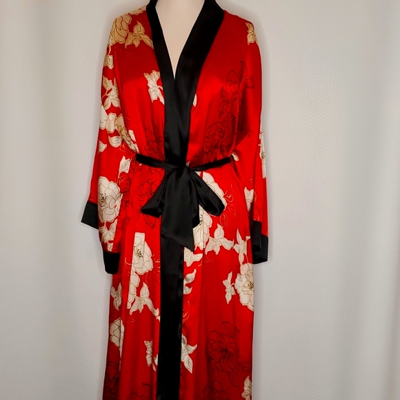 Long gown with robe - Picture 1 of 3
